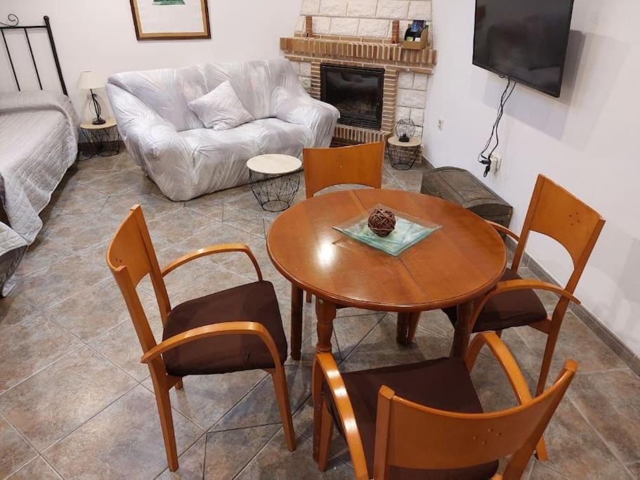 La Buhardilla. Aparcamiento Exterior Privado Apartment Teruel Bagian luar foto