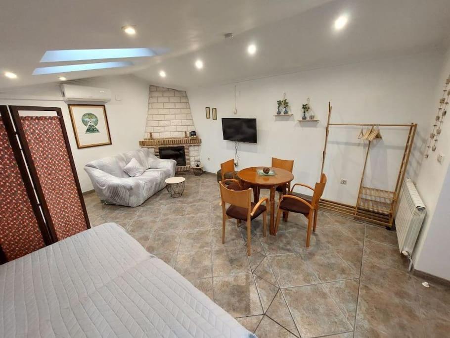 La Buhardilla. Aparcamiento Exterior Privado Apartment Teruel Bagian luar foto