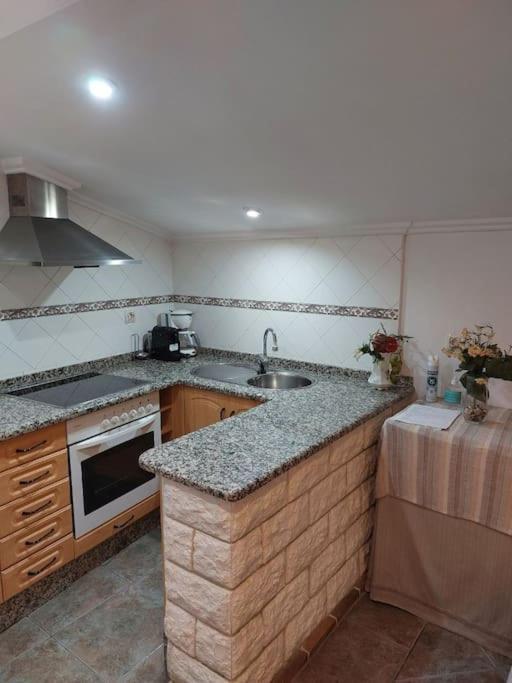 La Buhardilla. Aparcamiento Exterior Privado Apartment Teruel Bagian luar foto