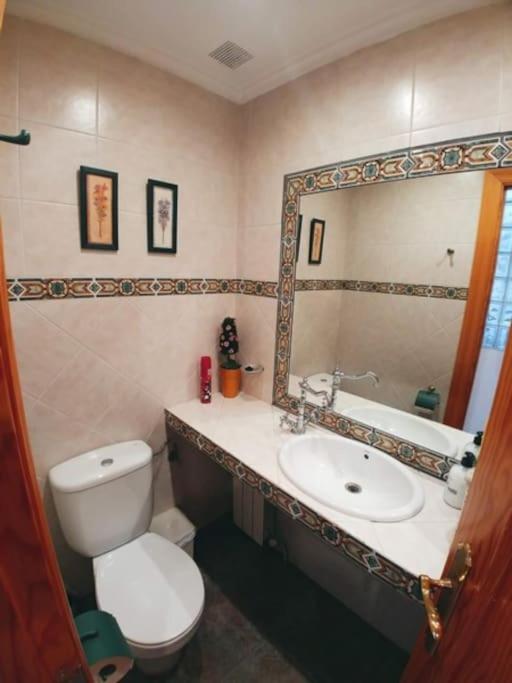 La Buhardilla. Aparcamiento Exterior Privado Apartment Teruel Bagian luar foto