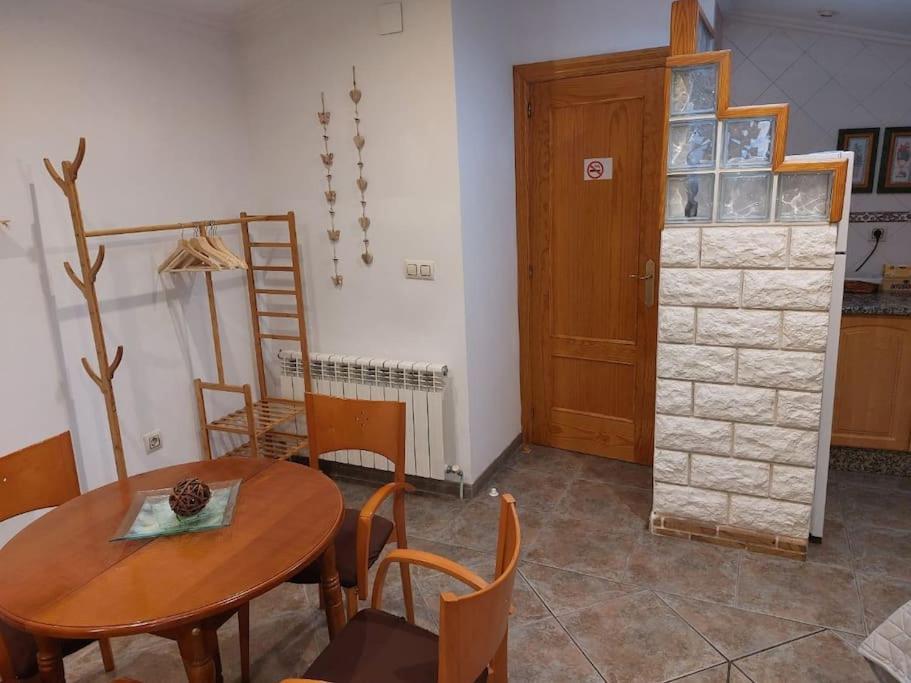 La Buhardilla. Aparcamiento Exterior Privado Apartment Teruel Bagian luar foto
