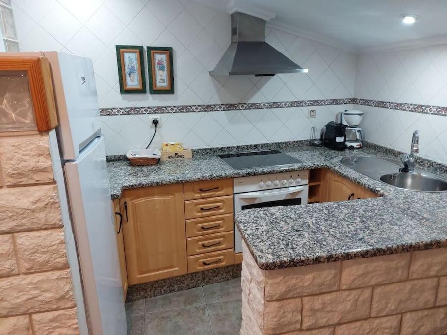 La Buhardilla. Aparcamiento Exterior Privado Apartment Teruel Bagian luar foto